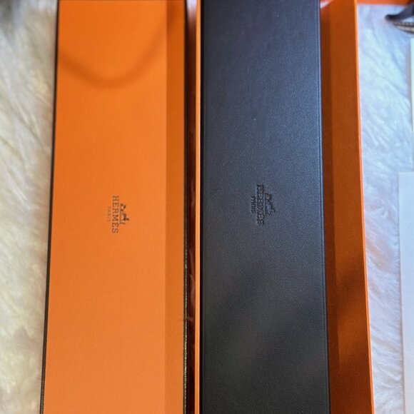 Hermes Finesse Bracelet 18K White Gold Diamonds SH Pre-Loved w/ Receipt - Picture 4 of 8